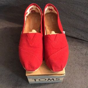 Red Toms